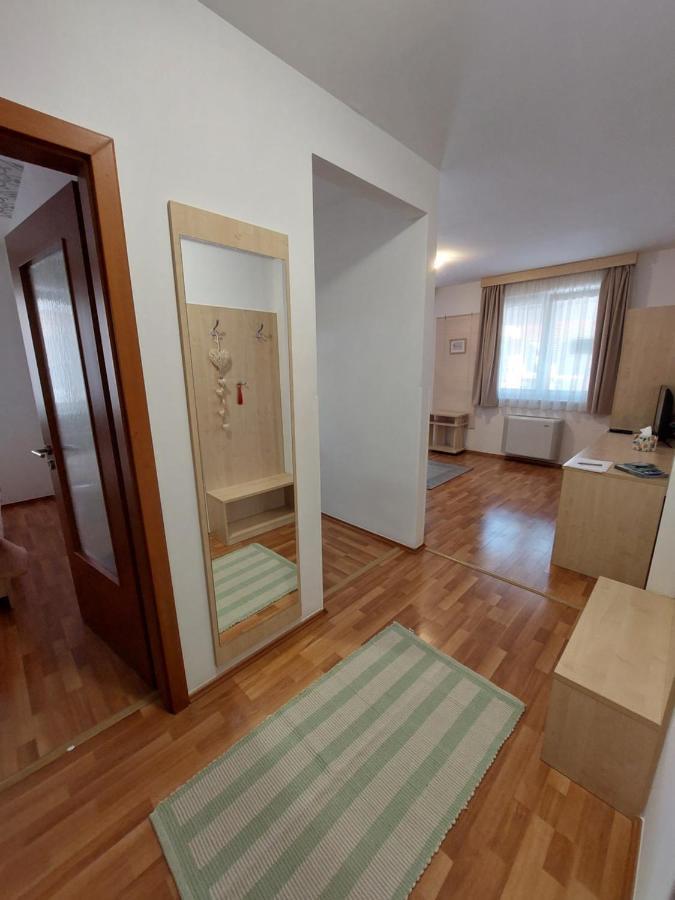 Myrelax Apartment - Hajdúszoboszló Esterno foto