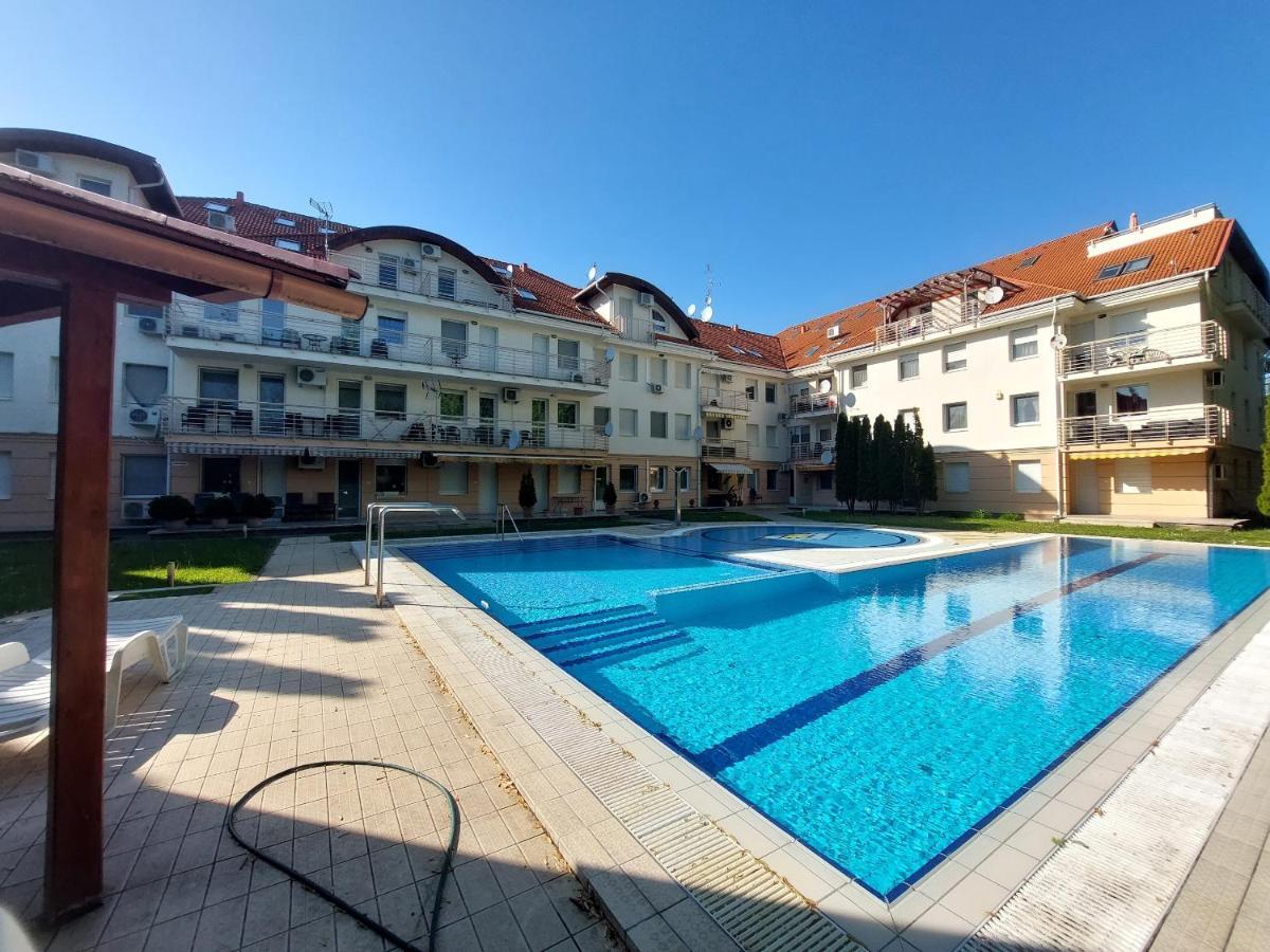 Myrelax Apartment - Hajdúszoboszló Esterno foto
