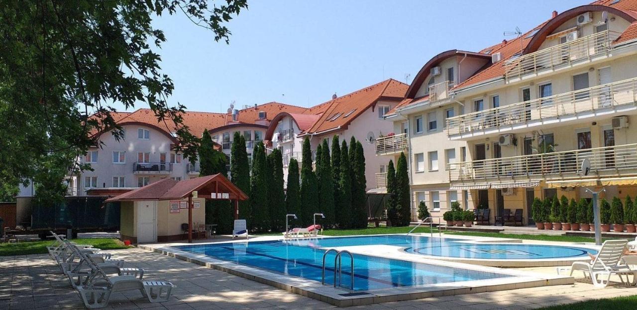 Myrelax Apartment - Hajdúszoboszló Esterno foto